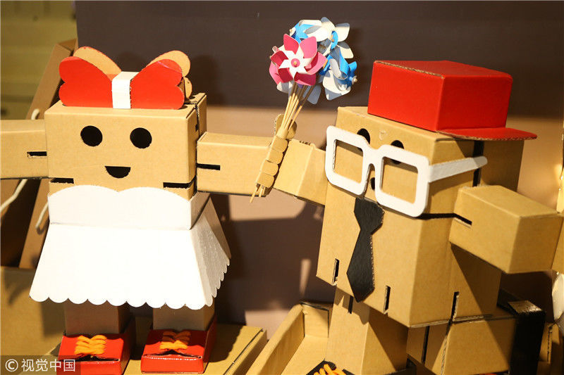探访上海首家"纸箱故事馆" "纸"有你想不到