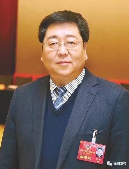 省政协委员,市国土资源局局长 李钢