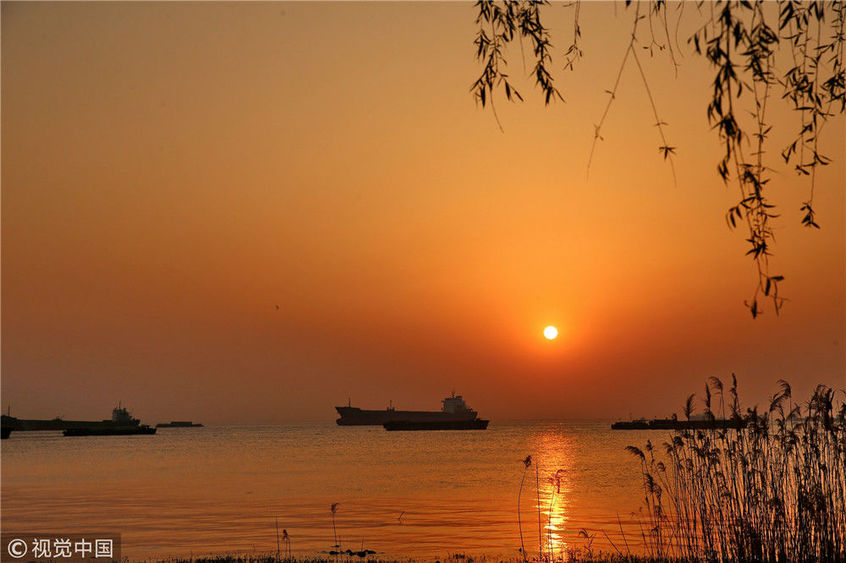 實拍江蘇南通濱江公園夕陽美景如畫