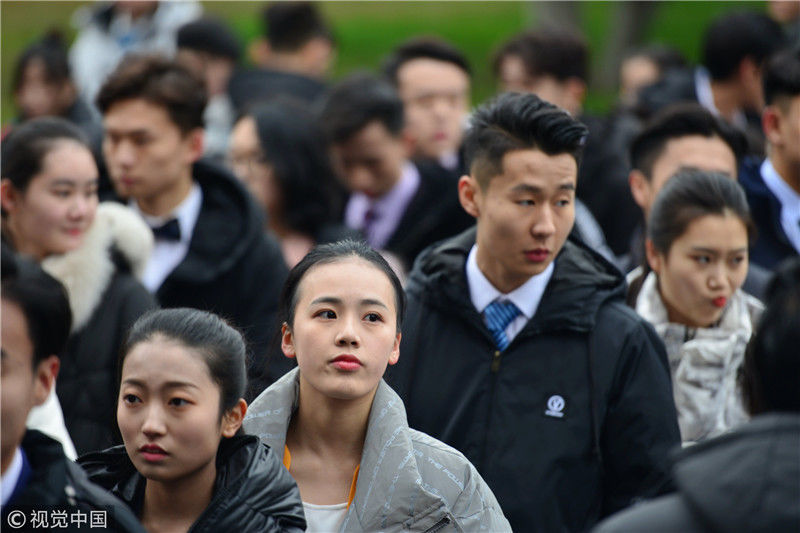 南艺2019年校考开考 美女帅哥不惧严寒追求艺术梦