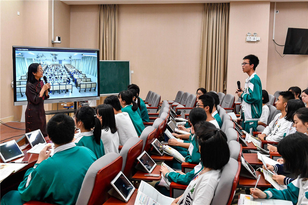 新学期来临 提前"解锁"课堂上的各式"黑科技"