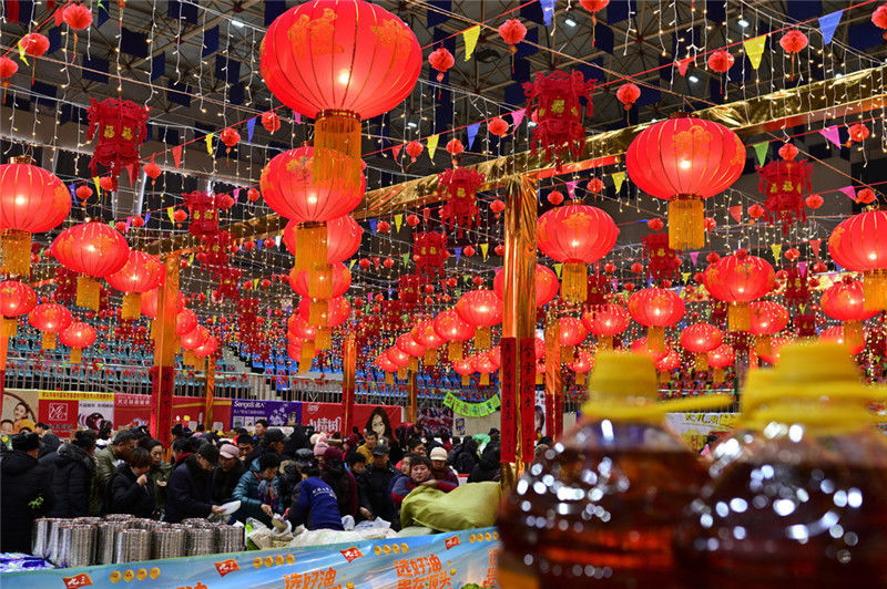 黑龙江边城密山年货大集 红红火火引爆春节消费大幕