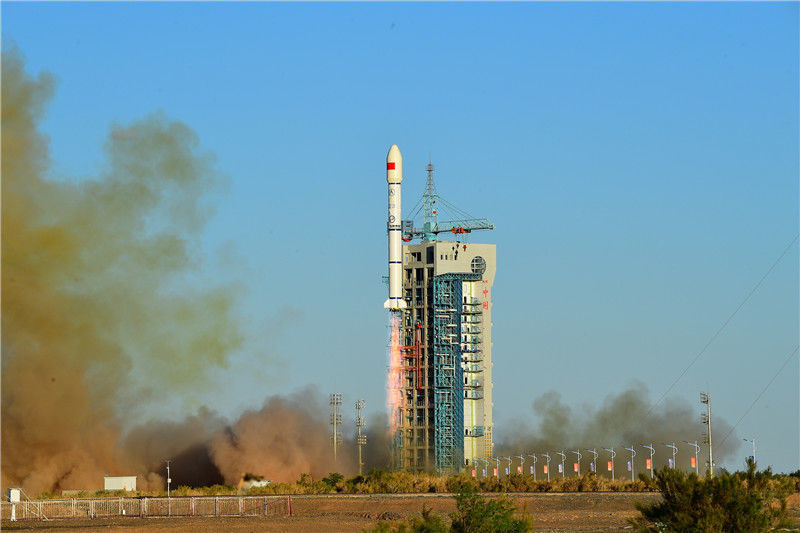 2021年8月24日19时15分,我国在酒泉卫星发射中心用长征二号丙运载火箭