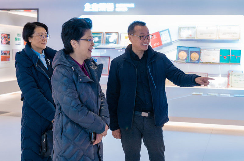 南通王小红调研精华制药推进南通企业走出去