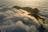 2022年11月19日，江西九江，庐山出现云海景观。
