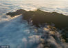 2022年11月19日，江西九江，庐山出现云海景观。
