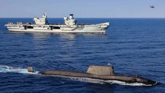 英国&ldquo;机敏&rdquo;级核潜艇伴随航母