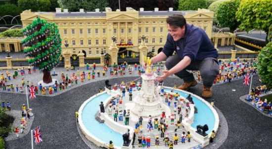 英女王登基70周年庆典倒计时，英国上下玩疯了&hellip;&hellip;