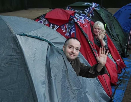 英女王登基70周年庆典倒计时，英国上下玩疯了&hellip;&hellip;
