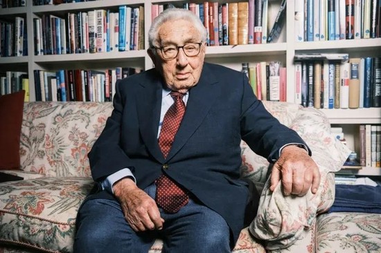 基辛格在他位于康涅狄格州肯特的家中接受采访 图：《纽约邮报》