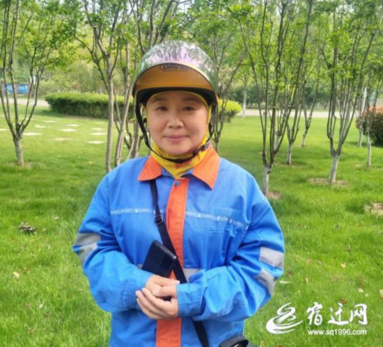 (全媒体)慧眼识“包”,这个环卫工人曾多(2743491)-20230425084856