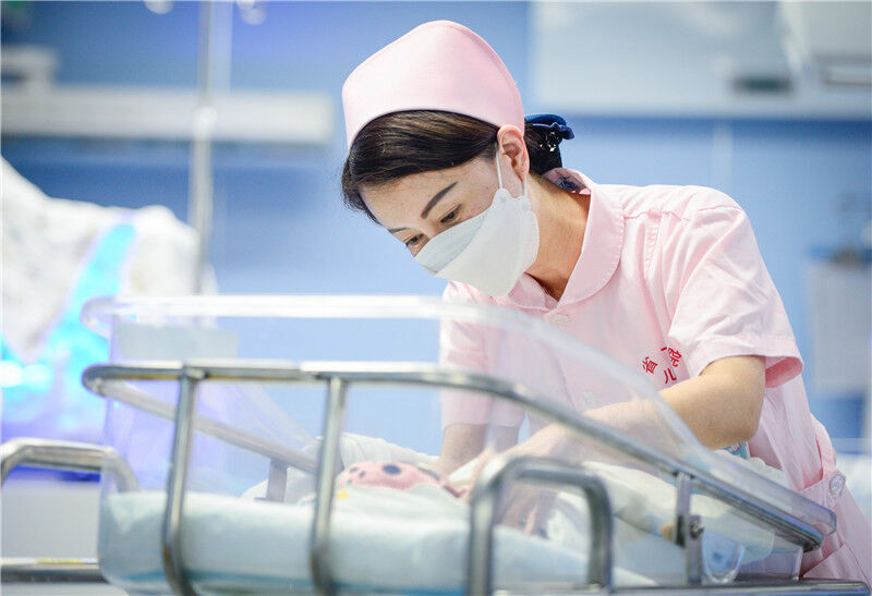 致敬白衣天使迎接国际护士节20230512