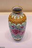 2021年6月23日，北京故宫博物院，清，画珐琅花卉纹瓶。