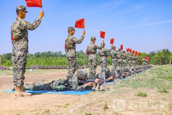 实弹射击！新兵打响入伍第一枪|荔枝军事