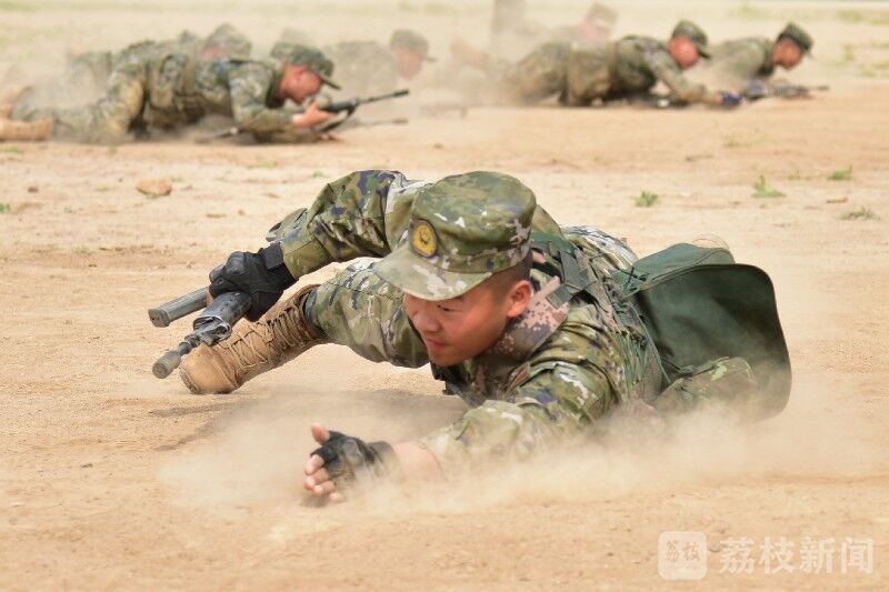 战术适配性成焦点 哈登与塔图姆布朗能否化学反应引爆季后赛