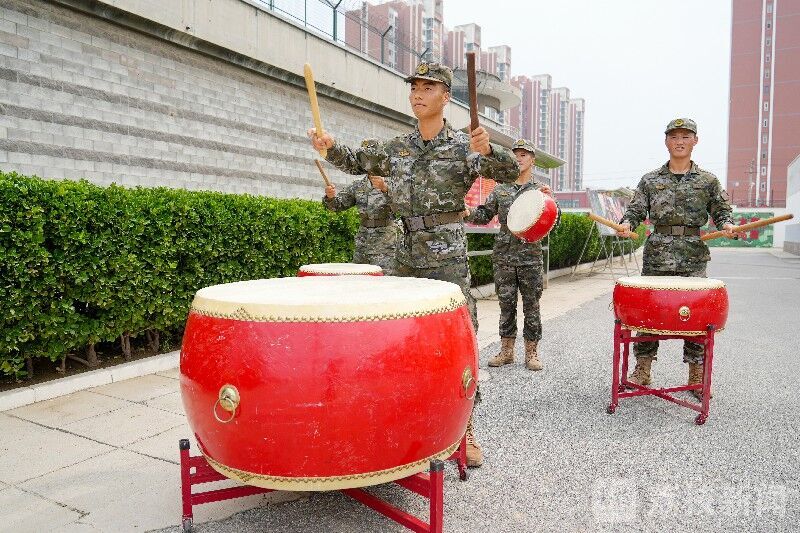 新源县武警部队图片